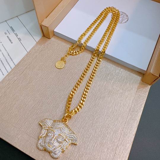 Versace necklace 11lyh54